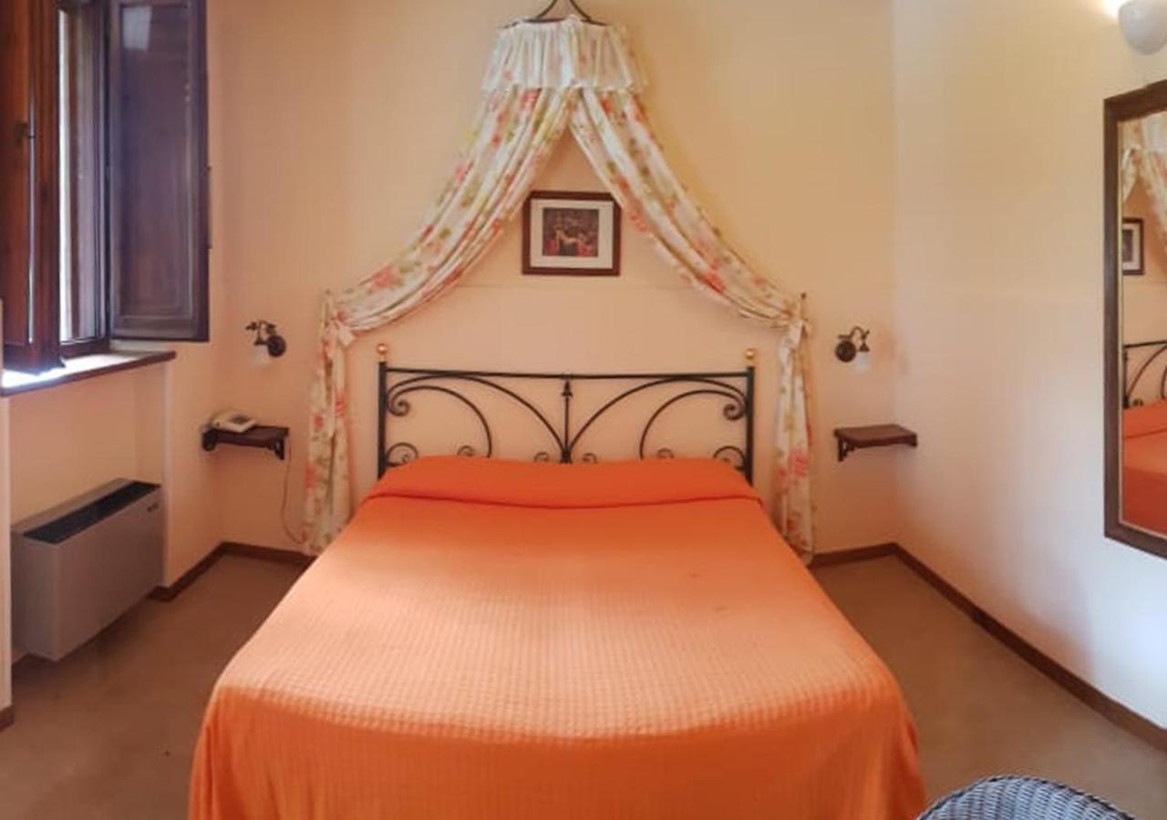 Il Colombaio Agriturismo Montegabbione Extérieur photo
